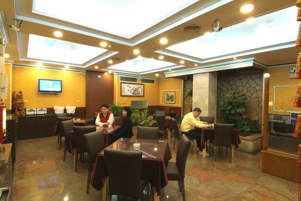 Golden Swallow Hotel Hsinchu Extérieur photo
